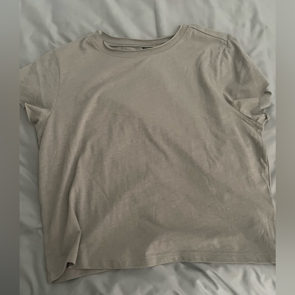beige t-shirt